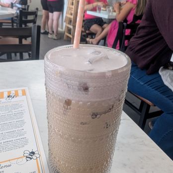 The Bees Knees Bistro - Blueberry Chai - Cafes Near Me - Wallingford, Connecticut The Bees Knees Bistro - Blueberry Chai - Cafes Near Me - Wallingford, Connecticut