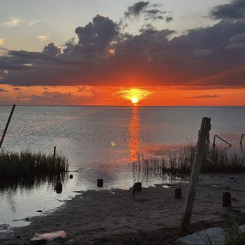Ms Lynn's Old Pavilion RV Park - Beautiful sunset - RV Parks Near Me - Perry, Florida Ms Lynn's Old Pavilion RV Park - Beautiful sunset - RV Parks Near Me - Perry, Florida