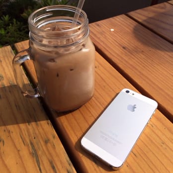 Cafe Dantorels - Iced Mocha - Cafes Near Me - Sacramento, California
