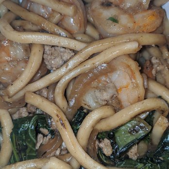 XLB - Shanghai Undone noodles with Shrimp & Pork - Noodles Near Me - Portland, Oregon XLB - Shanghai Undone noodles with Shrimp & Pork - Noodles Near Me - Portland, Oregon
