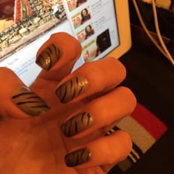 Sumner Nails