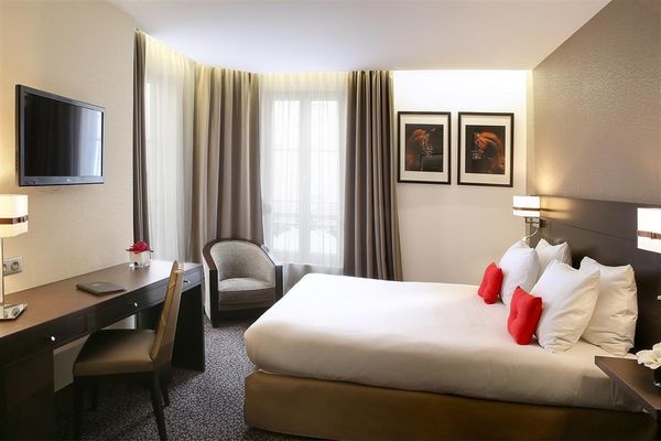 Best Western Premier Hôtel De La Poste Troyes & Spa Nuxe by null