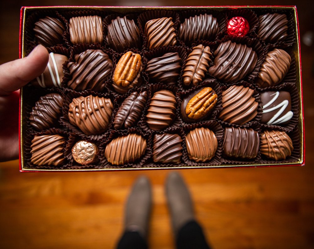 Friesinger's Chocolates Logo