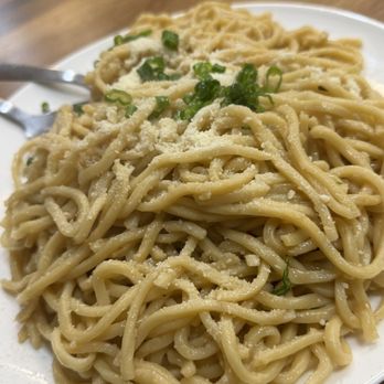 Lin Dumpling - Garlic noodles - Noodles Near Me - Sacramento, California
