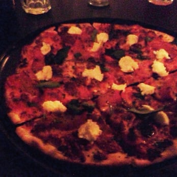 Est Pizzeria - Margarita pizza - Pizza Near Me - Adelaide, SA Est Pizzeria - Margarita pizza - Pizza Near Me - Adelaide, SA