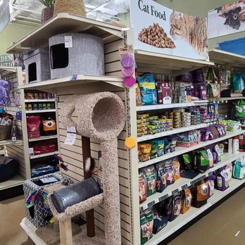 Homestead Gardens - Pet section - Nurseries & Gardening Near Me - Severna Park, Maryland