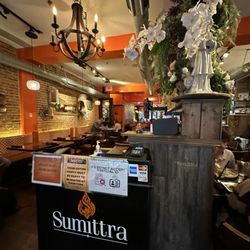 Sumittra Thai Cuisine - Front entrance