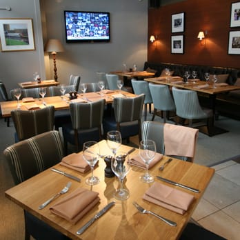 Lord's Tavern - Bars Near Me - London, XGL