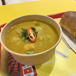 DISTRICT Bánh Mi - Kartoffel Curry
