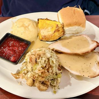 Rock Reef Cafe - 2025 Thanksgiving dinner - Pizza Near Me - Torrey, Utah