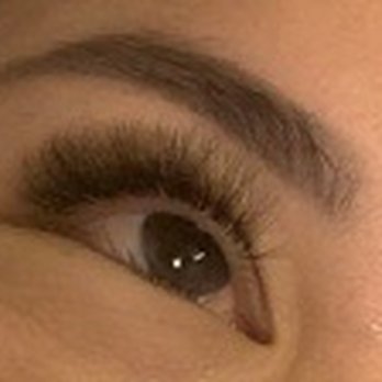Lash L’Amour - This picture is after 2 weeks. The lashes have survived several harsh face washes - Eyelash Service Near Me - Wellesley, Massachusetts Lash L’Amour - This picture is after 2 weeks. The lashes have survived several harsh face washes - Eyelash Service Near Me - Wellesley, Massachusetts
