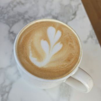 Lapluma Coffee & Wine - Maple pecan latte - Coffee & Tea Near Me - Alexandria, Virginia