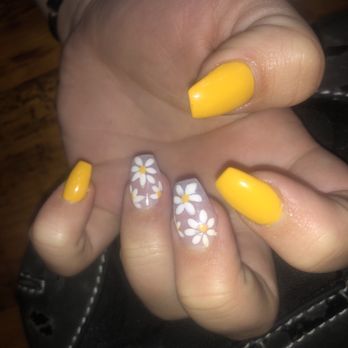 Lee Nails - Nail Salons Near Me - Wakefield, Rhode Island