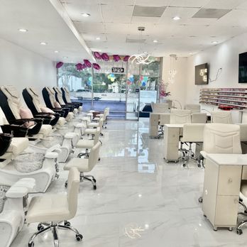 Q Nail Lounge - Interior! - Nail Salons Near Me - Downey, California