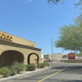 Wells Fargo Bank - Banks & Credit Unions Near Me - Apache Junction, Arizona