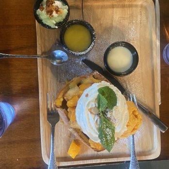 U :Dessert Story - Mango Honey Brick Toast - Desserts Near Me - Berkeley, California