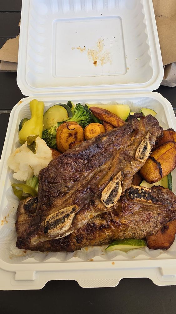 Food from Portugalo BBQ