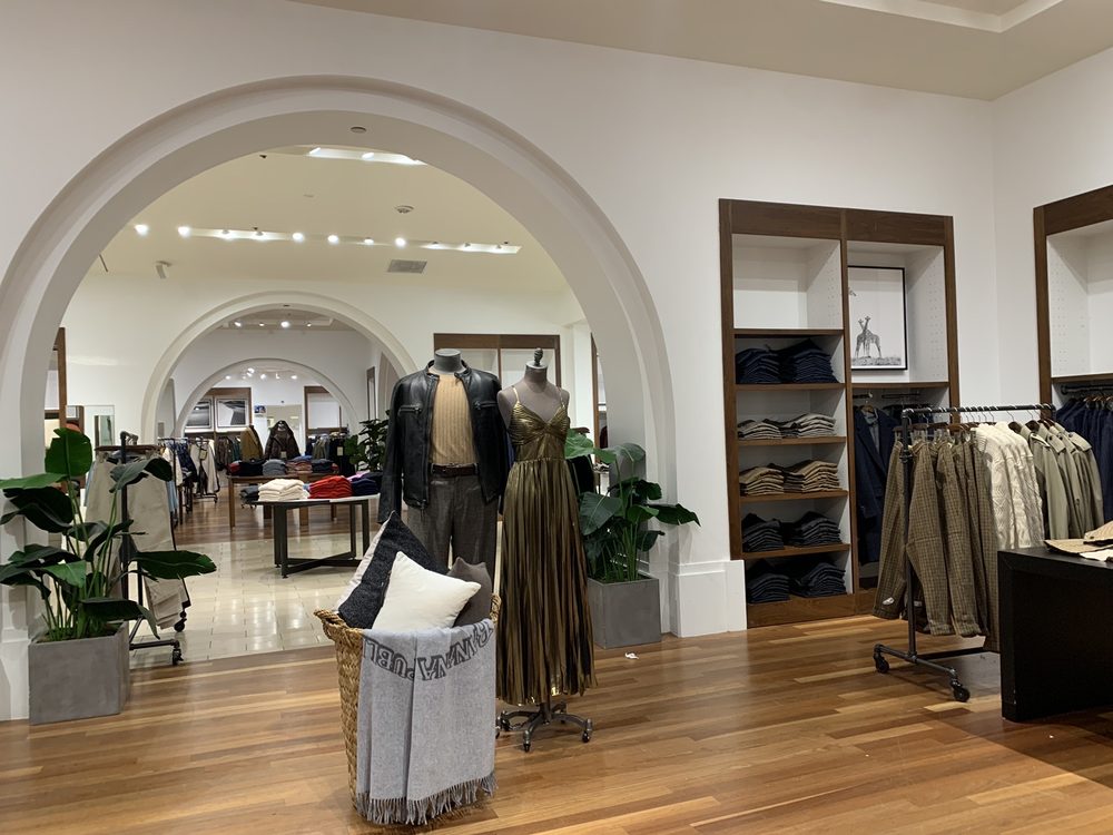 BANANA REPUBLIC Updated May 2024 93 Photos & 35 Reviews 7937 Tysons Corner Ctr, Mclean
