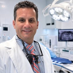 Mariano de la Riva, DDS