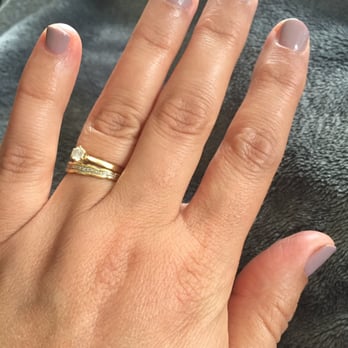 Manucure Bar OPI - Main semi-permanent . Couleur taupe less beach - Nail Salons Near Me - Mérignac, 33