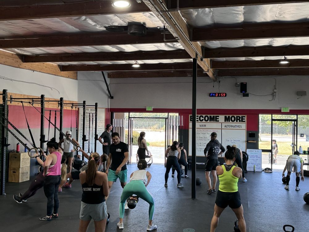 Performance360 - Mira Mesa Logo