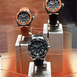 OMEGA - Omega Rolex
