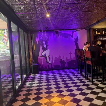 Voodoo Bayou - Inside - Cajun/Creole Near Me - Fort Lauderdale, Florida Voodoo Bayou - Inside - Cajun/Creole Near Me - Fort Lauderdale, Florida