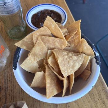 El Granjero Cantina - Chips that were salty beyond belief and I enjoy some salts myself, but I couldn't eat these - Mexican Near Me - Los Angeles, California