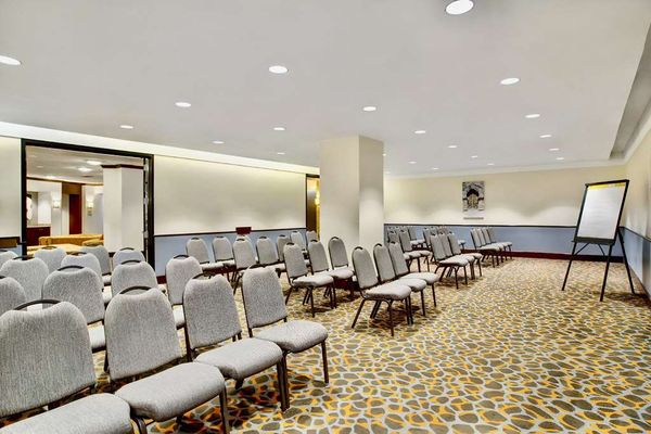 The Emily Morgan San Antonio - a DoubleTree by Hilton Hotel by null