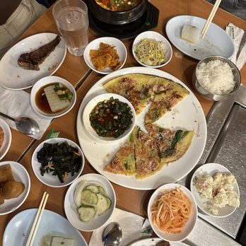 Cho Sun Ok Restaurant - Korean Near Me - Chicago, Illinois