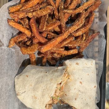 O'Hara's Restaurant and Pub - Buffalo chicken wrap with sweet potato fries - Irish Pub Near Me - New York, New York
