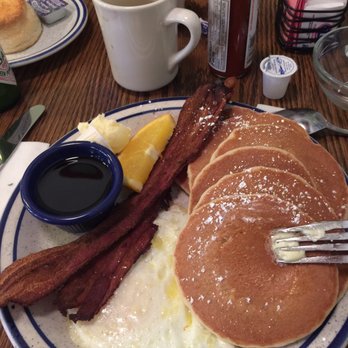 Red Apple Cafe - Pancake Special - Breakfast & Brunch Near Me - Aptos, California
