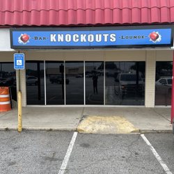 Knockouts Bar and Lounge - The new sign