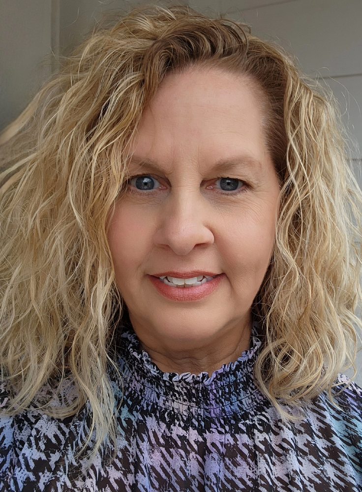 DEBBIE SLAVENS REECENICHOLS REAL ESTATE Updated July 2024 225 N