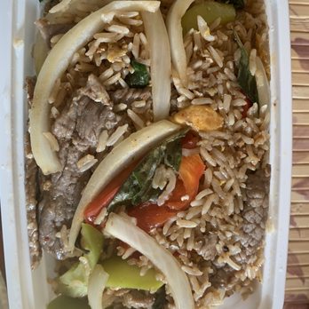 Thai Inbox - Basil fried rice - beef no pineapple - Thai Near Me - Wilmette, Illinois Thai Inbox - Basil fried rice - beef no pineapple - Thai Near Me - Wilmette, Illinois