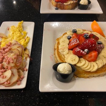Keke's Breakfast Cafe - Pancakes, Potatoes, Ham, Egg and French Toast - Breakfast & Brunch Near Me - Windermere, Florida Keke's Breakfast Cafe - Pancakes, Potatoes, Ham, Egg and French Toast - Breakfast & Brunch Near Me - Windermere, Florida