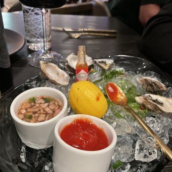 Gordon Ramsay Hell's Kitchen - Oysters as our appetizers - Steakhouses Near Me - Stateline, Nevada Gordon Ramsay Hell's Kitchen - Oysters as our appetizers - Steakhouses Near Me - Stateline, Nevada