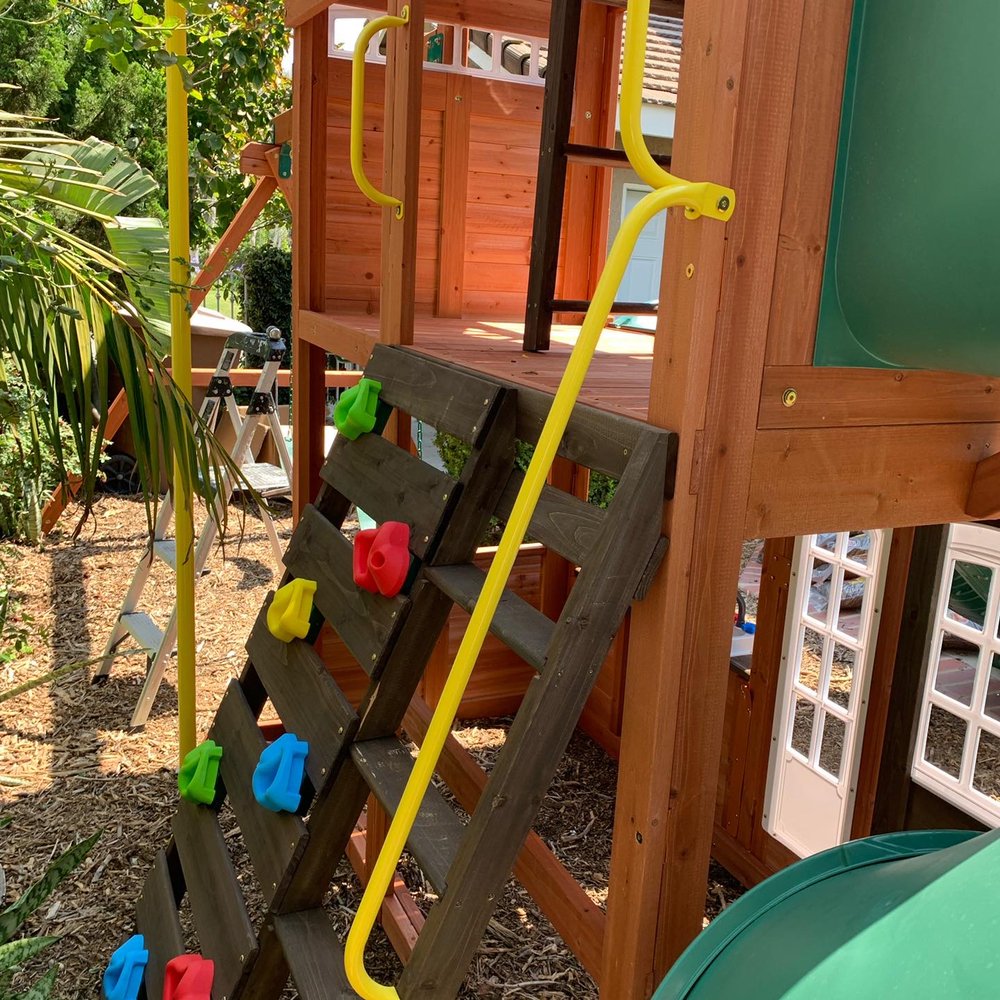 Slide of Mario Handyman