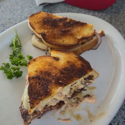 Patty melt on sourdough. It was okay. Patty melt on sourdough. It was okay.