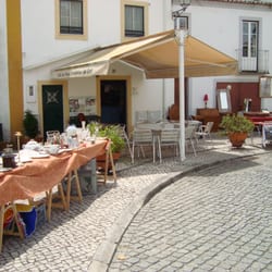 O Café da Praça - Pomonas Camoneanas on June 10th