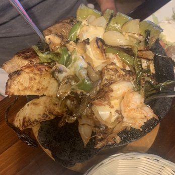 El Tapatio - Forgot what this was called! The big bowl with meat - Mexican Near Me - Orlando, Florida