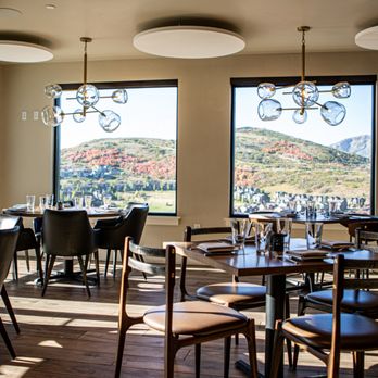 Overlook Restaurant - Take a seat and immerse yourself in the vistas at Overlook Restaurant - Pizza Near Me - Heber City, Utah Overlook Restaurant - Take a seat and immerse yourself in the vistas at Overlook Restaurant - Pizza Near Me - Heber City, Utah