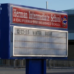 Leonard Herman Intermediate School - Herman Intermediate in December 2008 - TIMTOM