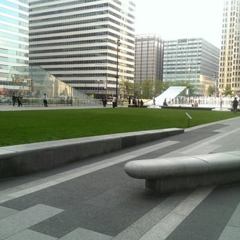 Dilworth Park - Very relaxing - Parks Near Me - Philadelphia, Pennsylvania