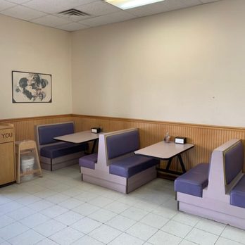 Hong Kong - an empty restaurant with purple booths - Chinese Near Me - Carmel, Indiana Hong Kong - an empty restaurant with purple booths - Chinese Near Me - Carmel, Indiana