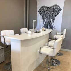 Sundar Hair Enhancement & Nail Studio - Nail bar