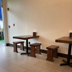 Pho Manhasset - Dining area