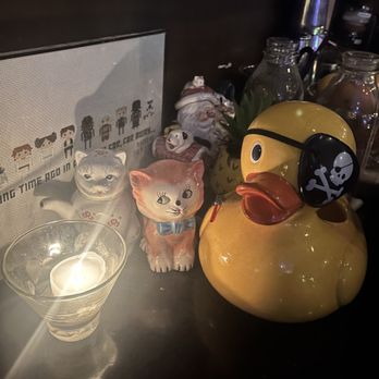 backbar - Cute decor - Cocktail Bars Near Me - Somerville, Massachusetts