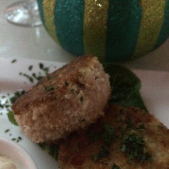 Kit Kat Club - Crab cakes - Lounges Near Me - Chicago, Illinois