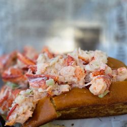 DJ's Clam Shack - Lobster roll (not the overstuffed)